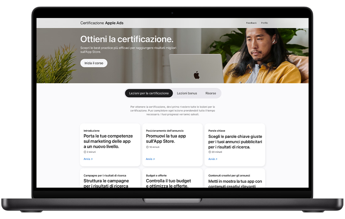 MacBook che mostra la home page della certificazione Apple Ads.
