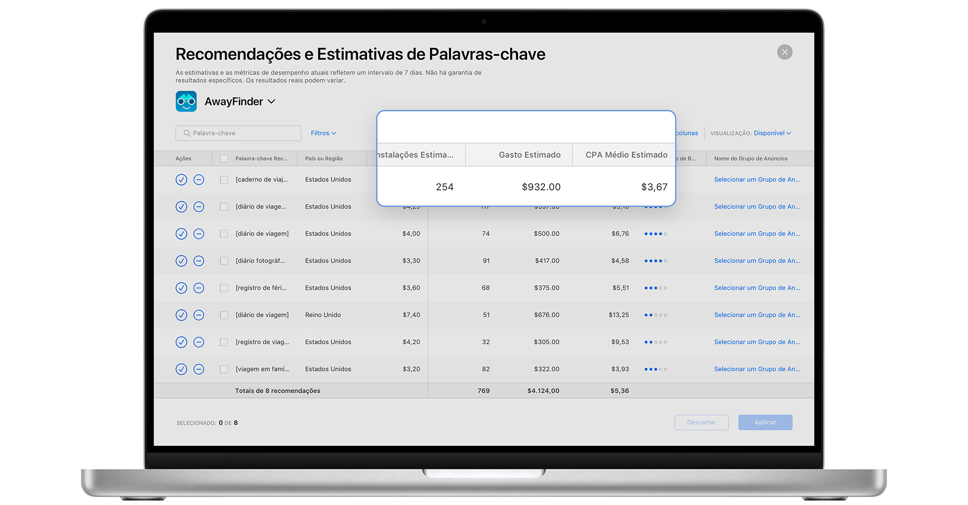 A página Recomendações de palavras-chave no Apple Search Ads Advanced exibe a tabela de recomendações organizada por palavra-chave, lance máximo de CPT recomendado, instalações estimadas, gasto estimado, CPA médio estimado e muito mais.