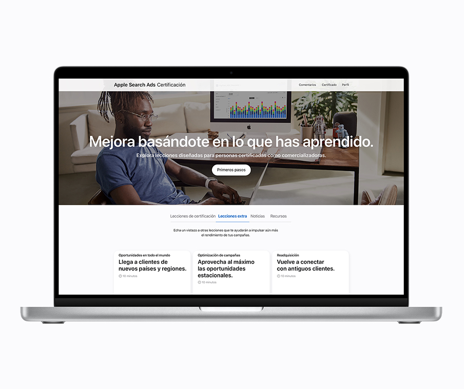 Un Mac que muestra la pestaña de lecciones extra en la página de certificación.
