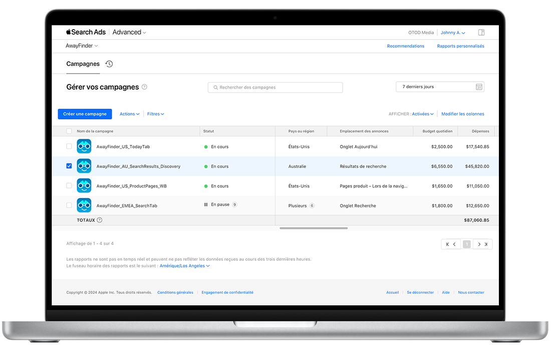 Le tableau de bord Campagnes d’Apple Search Ads Advanced présentant une liste de quatre campagnes pour l’app fictive AwayFinder. La case en regard d’une campagne est cochée, ce qui permet de la mettre en évidence sur cette ligne.