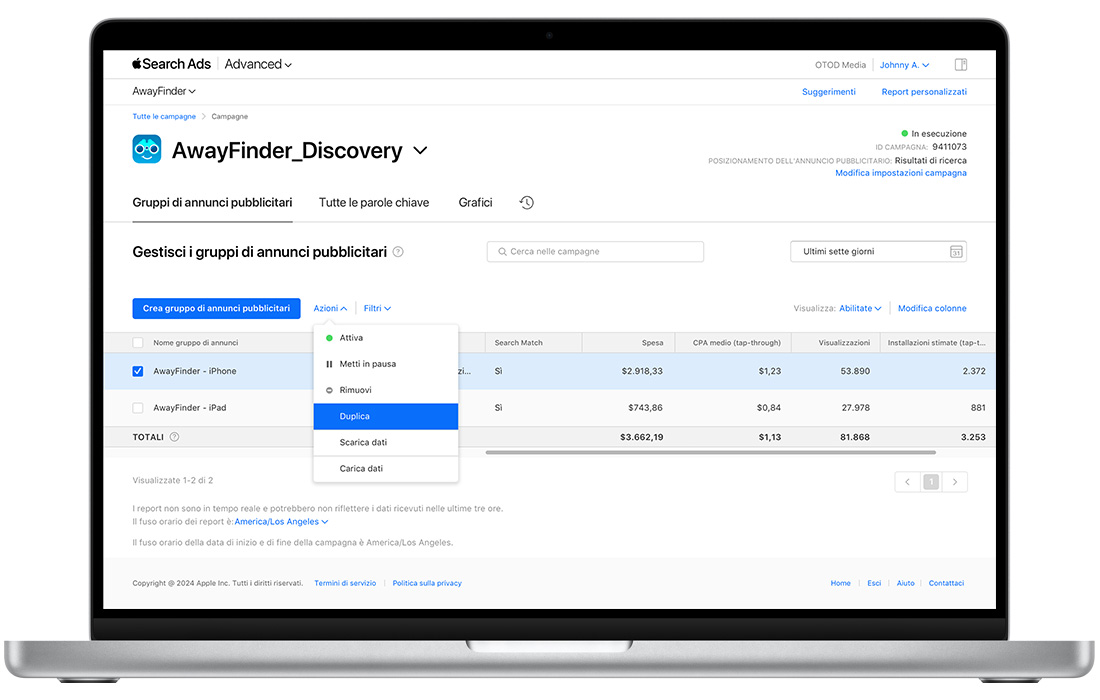 Sezione Gruppi di annunci nella dashboard di Apple Search Ads Advanced, che mostra un gruppo di annunci selezionato, il menu Azioni aperto e l’opzione Duplica evidenziata.